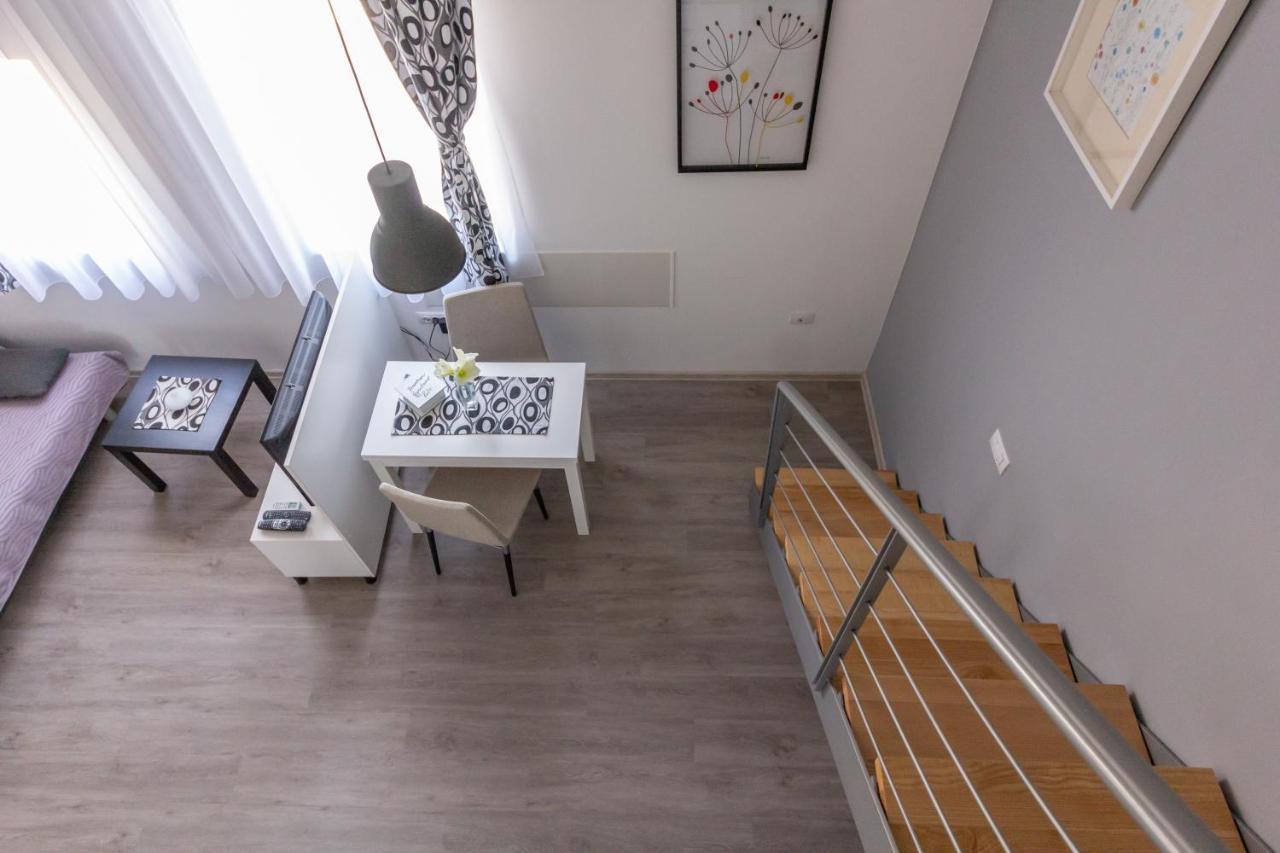 Downtown Apartments Πούλα Εξωτερικό φωτογραφία
